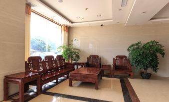 Yangchun Spring Bay Tourist Hotel