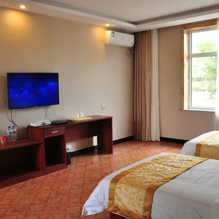 Changbaishan Yazhijia Hotel