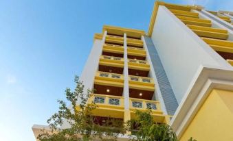 Blanco Apartment Hotel
