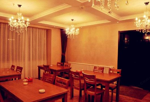 Jin Yue Business Hotel Hotel Overview