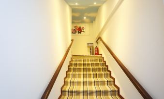 Changchun Moon Bay Fashion Hotel