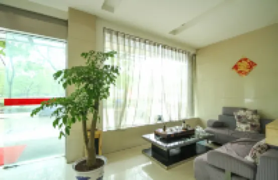 Jinhu A8 Business Hotel