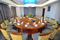 โรงแรมฮอลิเดย์ อินน์ หรงถิง ลั่วผิง - พร้อมอาหารเช้า