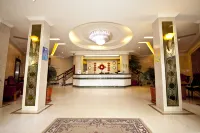 โรงแรม นิวฟาลี - ที่มีที่จอดรถ