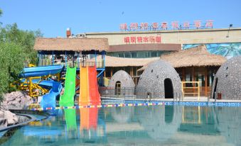 Vest Holiday Hotel