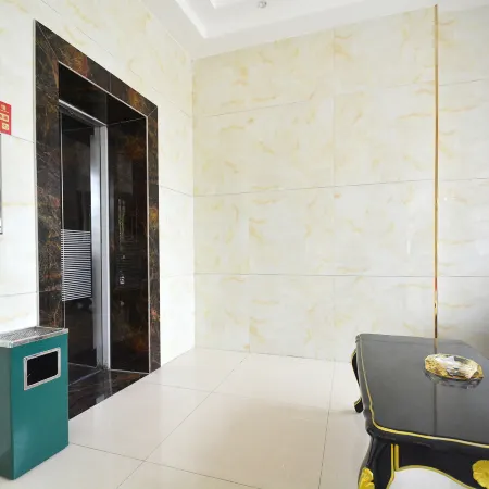 Luohe Jingyue creative Hotel