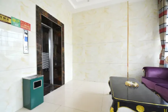 Luohe Jingyue creative Hotel