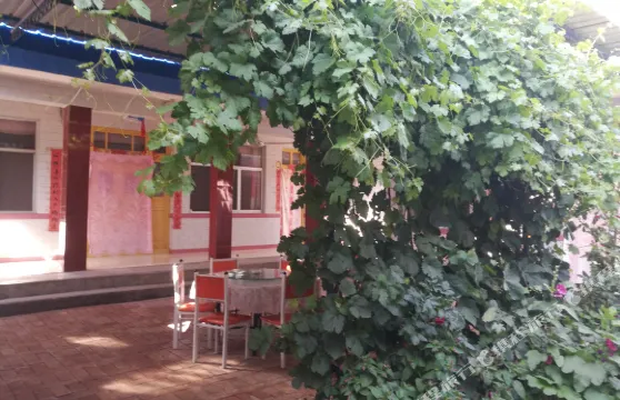 黃河石林翠翠民宿