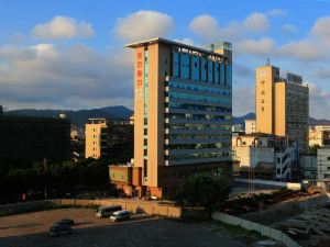 Zhoushan Dinghai Oriental Charm Business Hotel