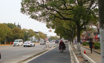 Homeinns.neo shnghaiminhangdevelopmentzonenorthbridgesubwaystationstore