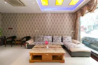 Yinhong Business Hotel (Jinhua Guangfu Hospital) - 2-Star