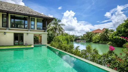 Yalong Bay Villas & Spa
