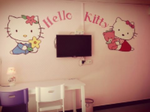 茂名乌托邦主题旅馆 - 经典主题大床房