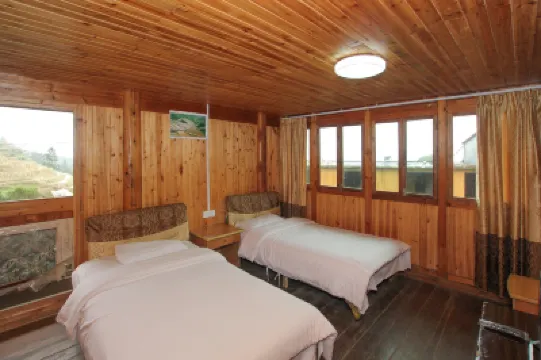 Ping'an Yijiaren Hostel Hotels near Jiulong Five-Tiger Scenic Spot