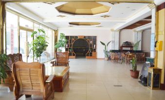 Four Seasons Huayan Hotel (Wuchuan Branch)