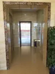 Hongjing Business Hotel