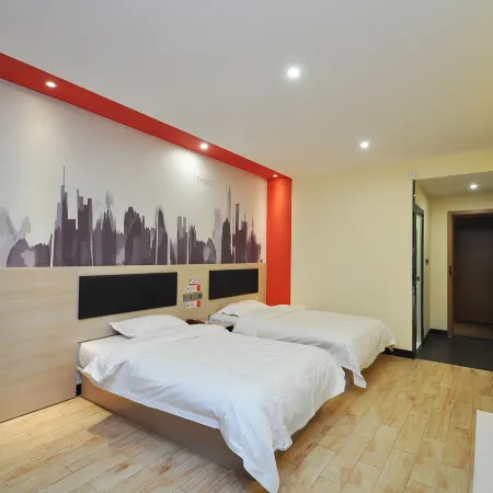 Home Inn Huaxuan Collection Hotel (Jingjiang Bus Station)