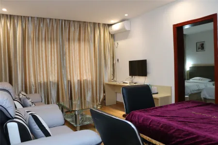 Wangjianglou Business Hotel Отели в г. Фенкай