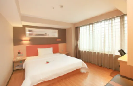 GreenTree Alliance Hotel (Chongqing Jiefangbei Pedestrian Street Hong Ya Dong) Hotels in Chongqing