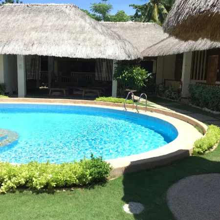 Chiisai Natsu Resort Panglao Отели рядом с достопримечательностью «Пляж Думалуан»