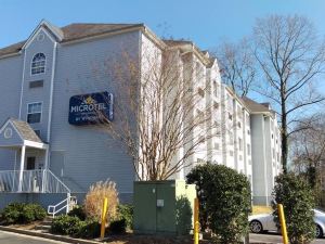 Microtel Inn & Suites by Wyndham Atlanta/Buckhead Area