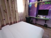上海水上威尼斯宾馆 - 标准大床房