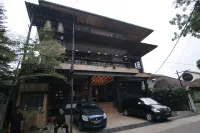 Triple Seven Bed and Breakfast Hotels in Cicendo