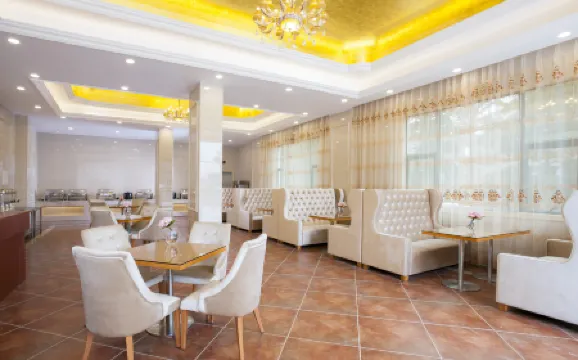 Vienna International Hotel (Puning International Commodity City)