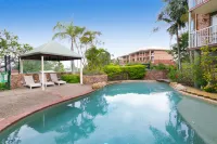 Toowong Villas Hotels in Taringa