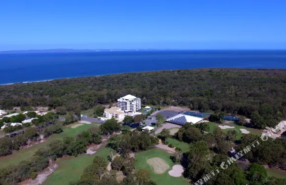 高爾夫球道暨海灘度假酒店