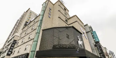 Bucheon DonquiHotel Отели рядом с достопримечательностью «Bucheon University»