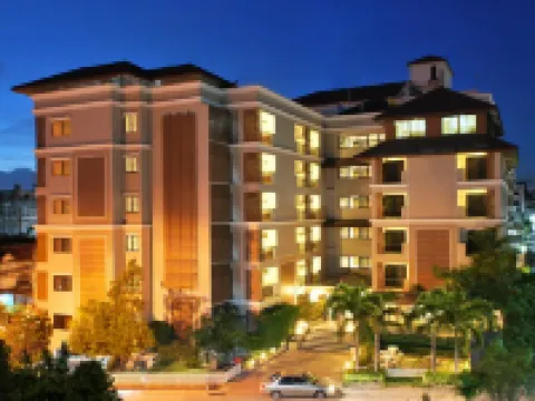 แกรนด์มารีน่า เรสซิเดนซ์ โรงแรมในเทศบาลนครแหลมฉบัง