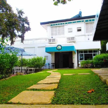 Paradores Del Castillo
