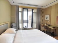 上海国际旅游度假区万怡酒店 - 露台尊贵大床房