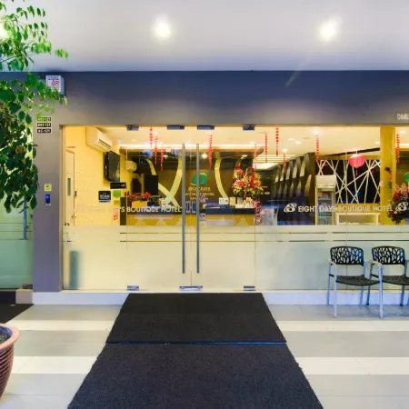 Eight Days Boutique Hotel - Mount Austin