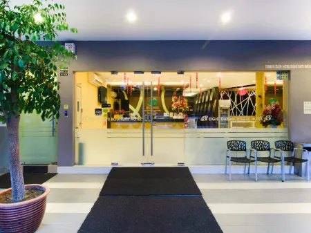 Eight Days Boutique Hotel - Mount Austin