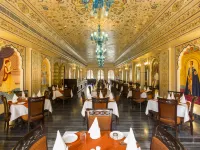 Umaid Haveli-A Heritage Style Hotel & Resort Ξενοδοχεία στην πόλη Τζαϊπούρ