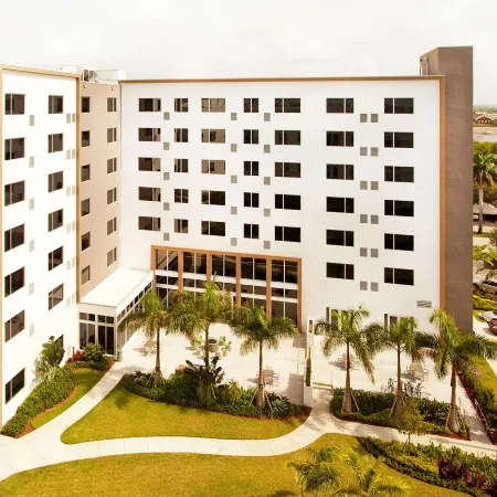 Element Miami Doral