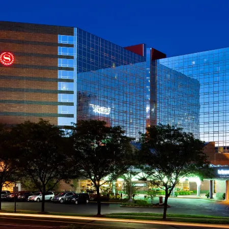 Sheraton Indianapolis Hotel at Keystone Crossing