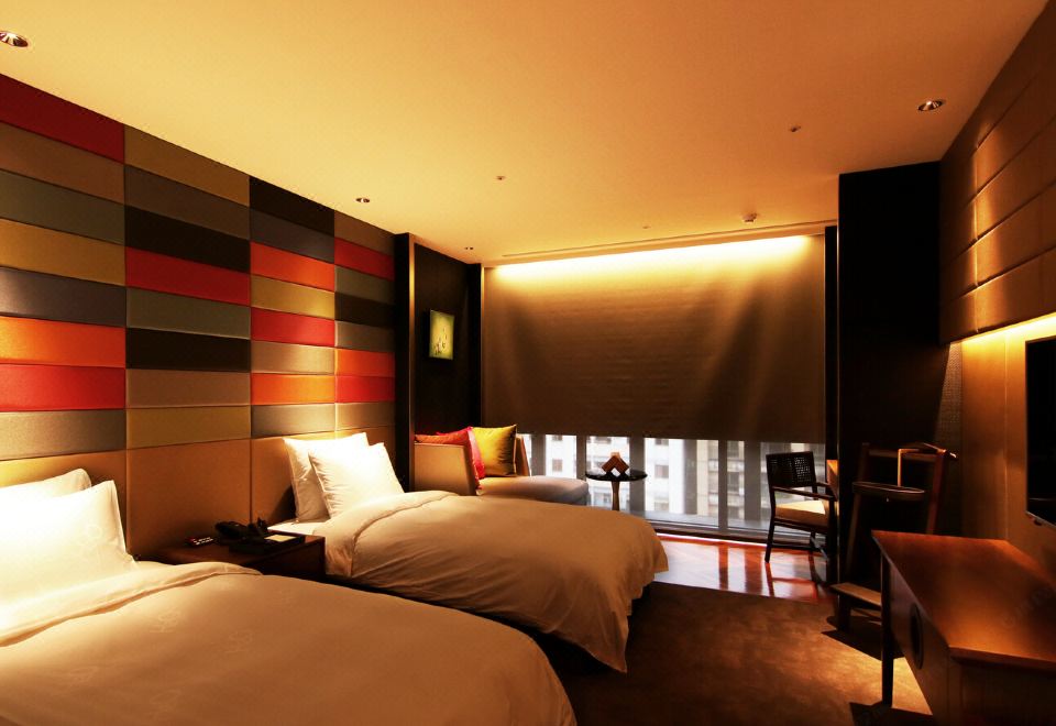 H2O 호텔의 멋진 레스토랑 또는 수영장 이미지