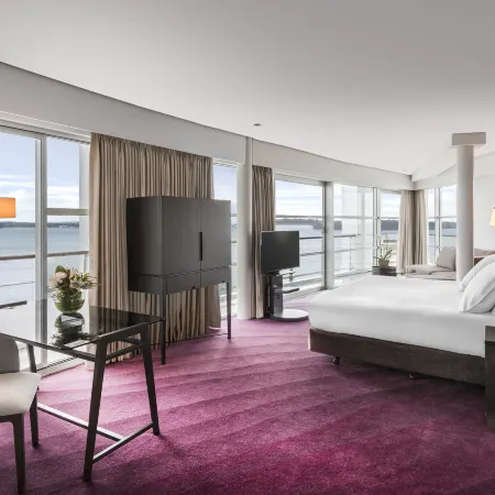 Hilton Auckland Отели рядом с достопримечательностью «Гавань Вайадакт-Харбор»
