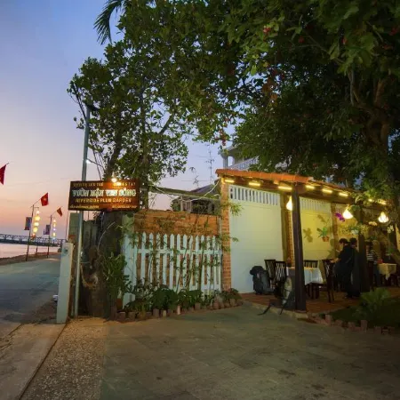 Riverside Plum Garden Villa