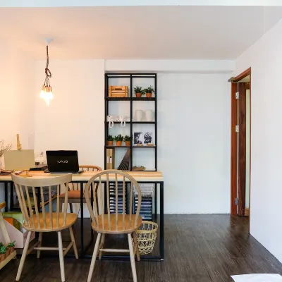 Oon Poshtel X Cafe Hotels near Waroros Market