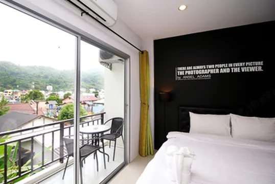 รูปภาพของดิ อาร์ติสท์ เฮาส์ หาดป่าตอง