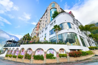 Hotel Tilun Dongpu spa