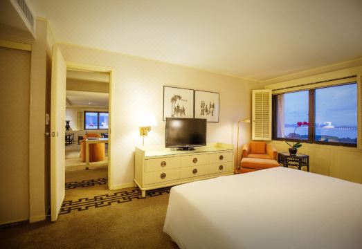 리젠시 아트 호텔