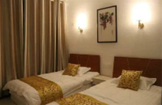 Jixi Ancient Road Home Inn