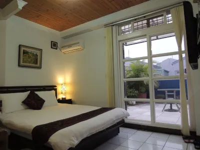 Dongshan River Left Bank B&B โรงแรมใน