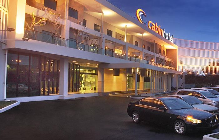 Cabin Hotel