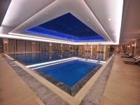 平潭麒麟荣誉国际酒店 - 室内游泳池